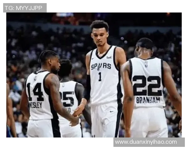 马刺与森林狼精彩对决录像回放全程分析与精彩瞬间集锦