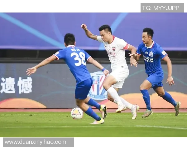 深足与申花激战正酣直播盛况回顾精彩瞬间不容错过